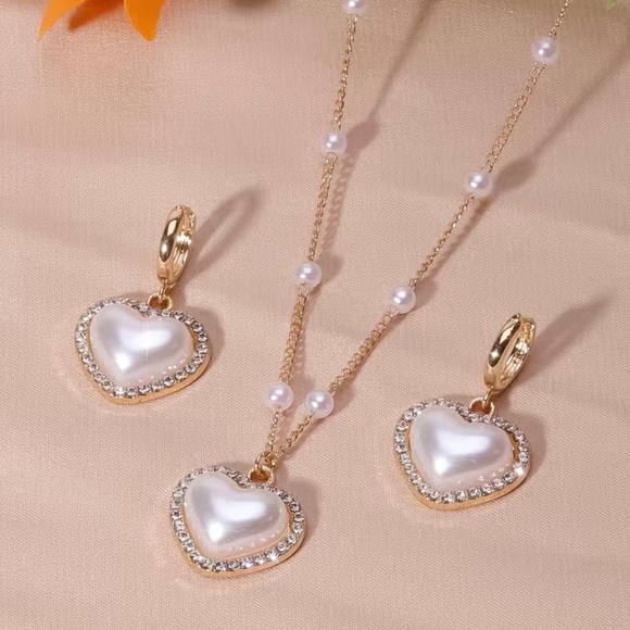 Jewelry - Heart Shape Faux Pearls Set With Pendant Necklace & Drop Earrings Rhinestones